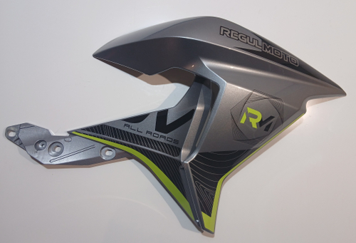 Пластик передний правый REGULMOTO  ADV 300