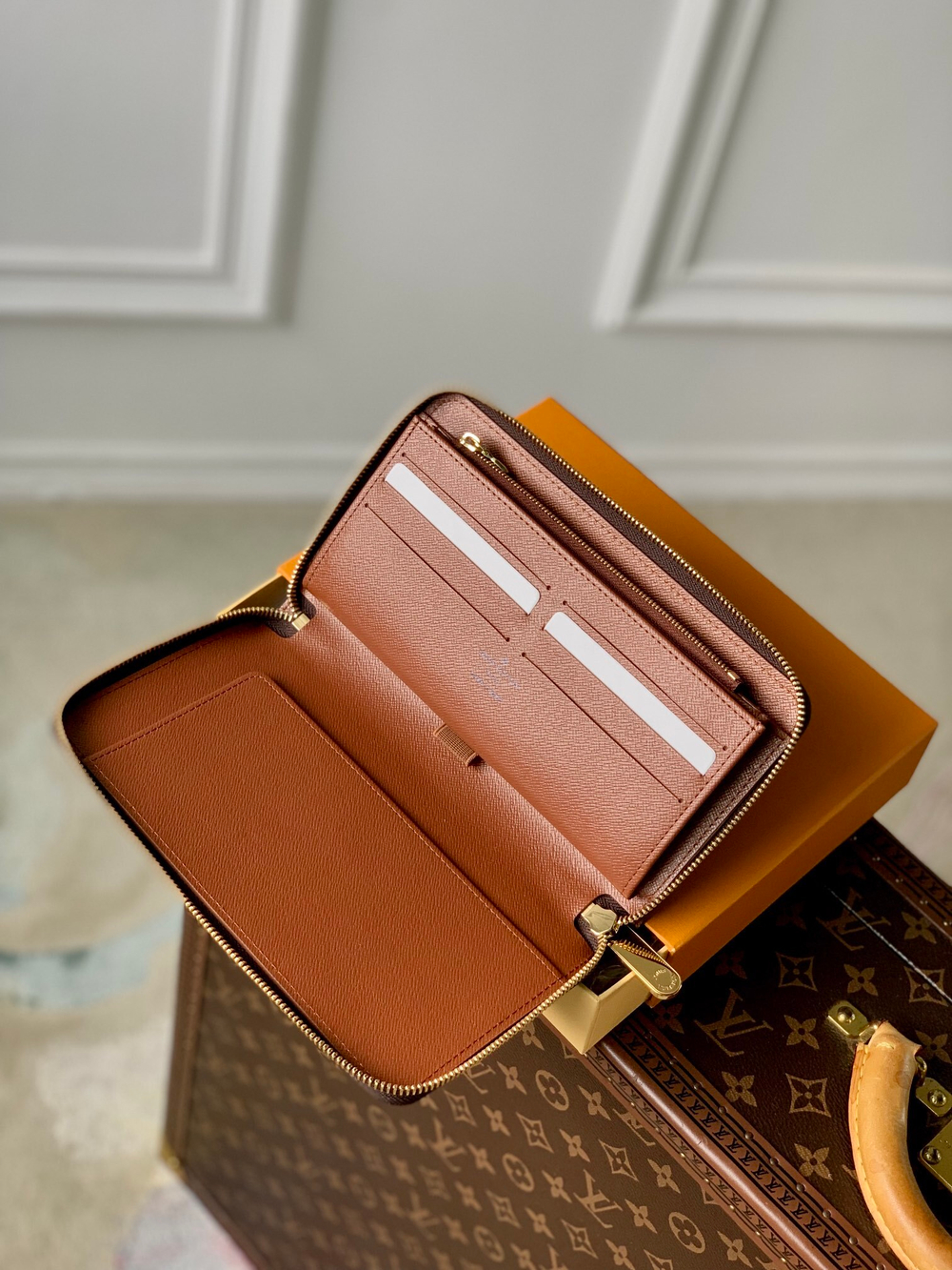 Louis Vuitton Zippy Organizer