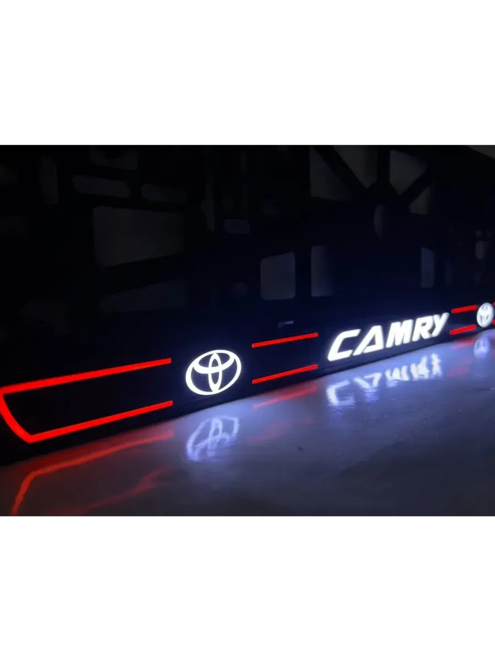 LED рамка. R.L. 2.0 CAMRY Toyota.