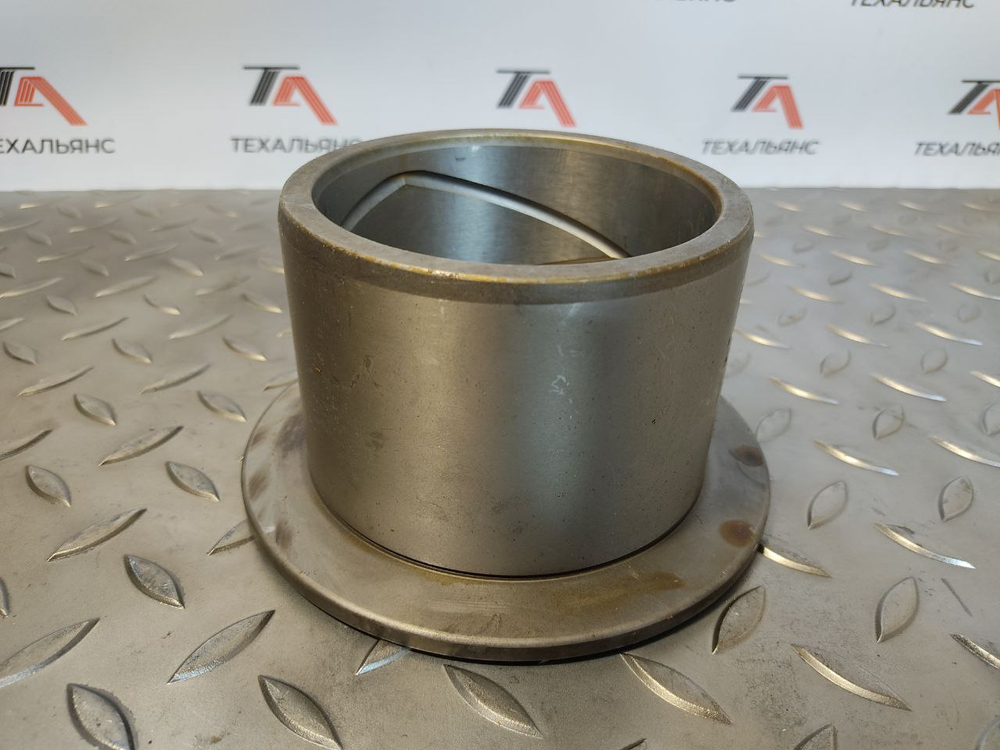 Втулка 17M-50-24161