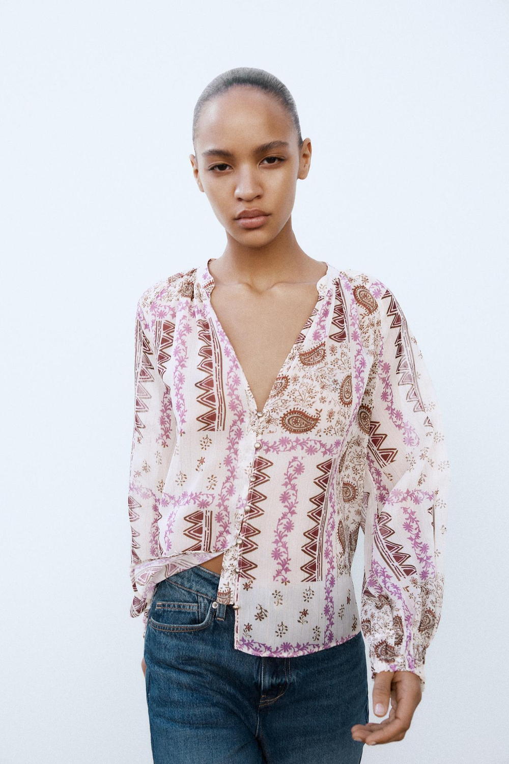 ZARA БЛУЗА ИЗ ПОЛУПРОЗРАЧНОЙ ТКАНИ С ПРИНТОМ В СТИЛЕ ПЭЧВОРК, РАЗНОЦВЕТНЫЙ