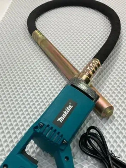 Глубинный вибратор для бетона Makita