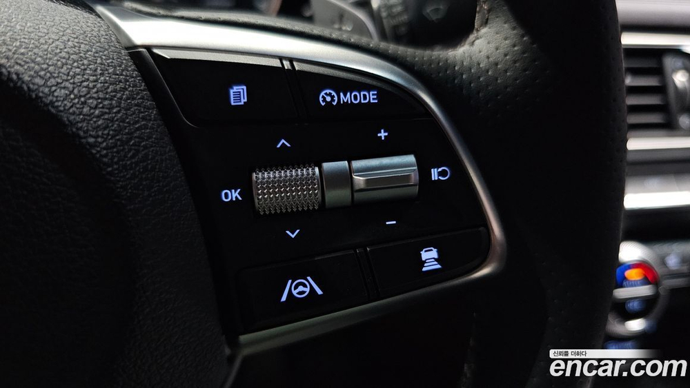 Genesis The New G70 Бензин 2.0T 4WD (04.2022)