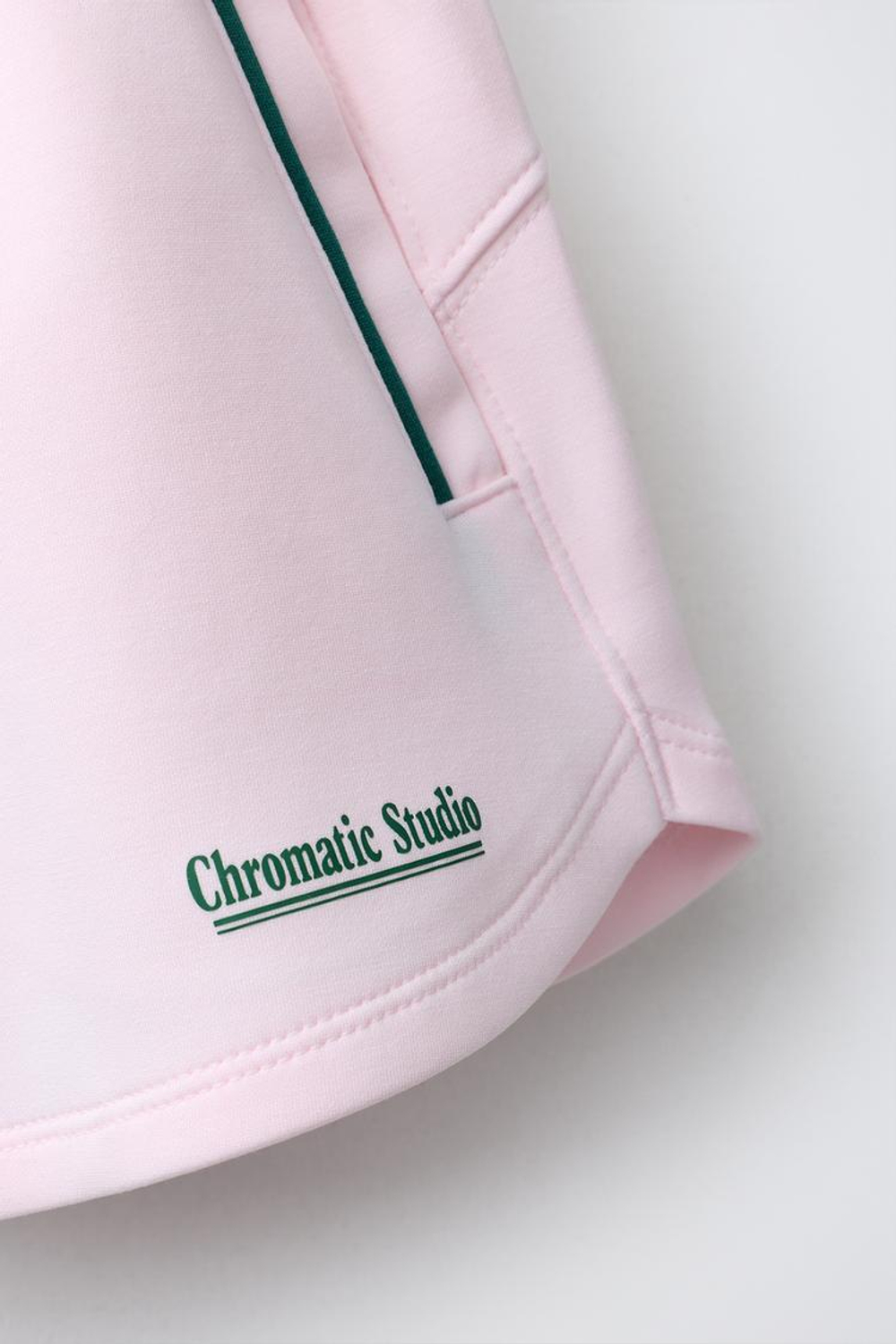 ZARA ШОРТЫ-БЕРМУДЫ С КОНТРАСТНЫМИ ПОЛОСАМИ И МОДАЛОМ, ПАСТЕЛЬНО-РОЗОВЫЙ