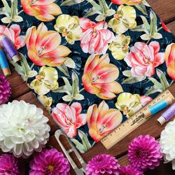 Ткань кулирная гладь живые садовые цветы и орхидеи на чёрном фоне