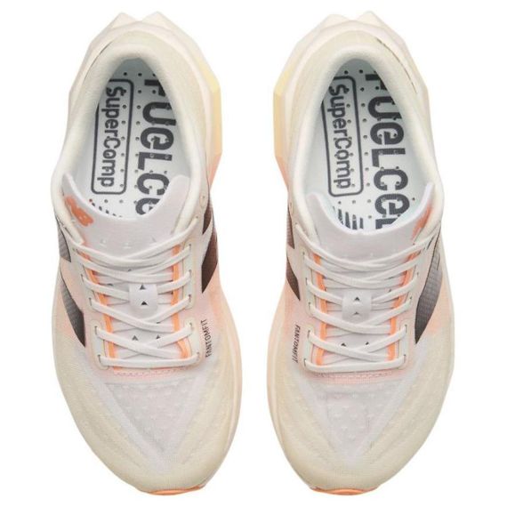 New Balance Elite v4 Беговые кроссовки Низкие Бежевые Женские