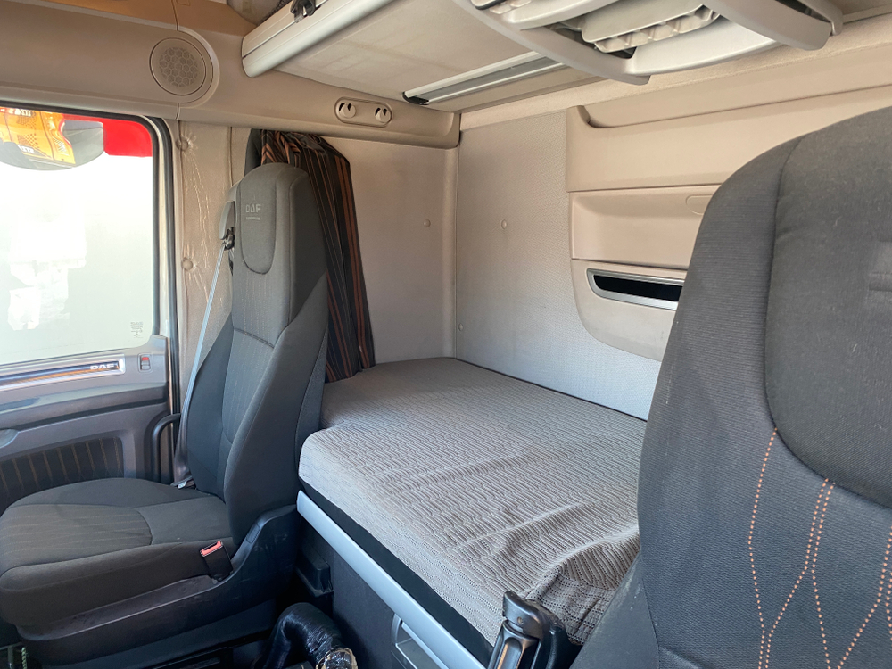 DAF XF 4x2 Седельный тягач XF 480 FT (Дизельный, 12,9 л, 483 л.с., АТ)
