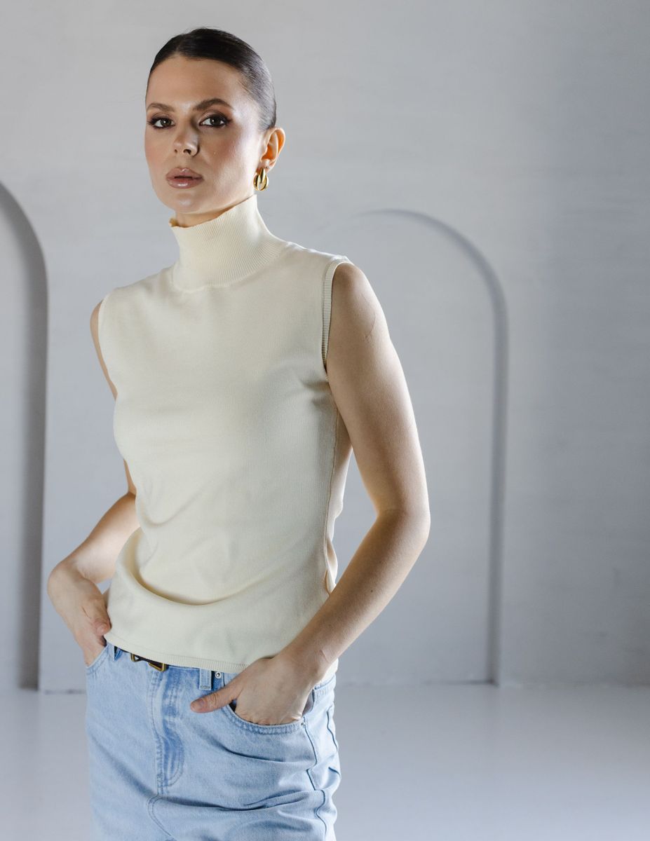 Блуза-топ из вискозы со стойкой ванильный