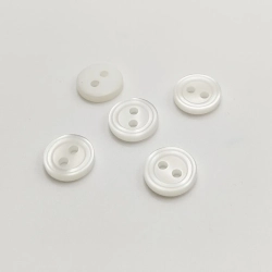 B522 Пуговицы пластиковые