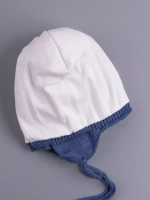 Шапка для мальчика вязаная демисезонная с завязками