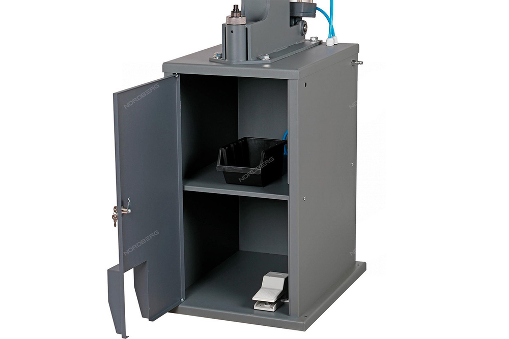 NORDBERG (NR8T) Пневматический станок для заклепки тормозных колодок, цилиндр 125, с тумбой