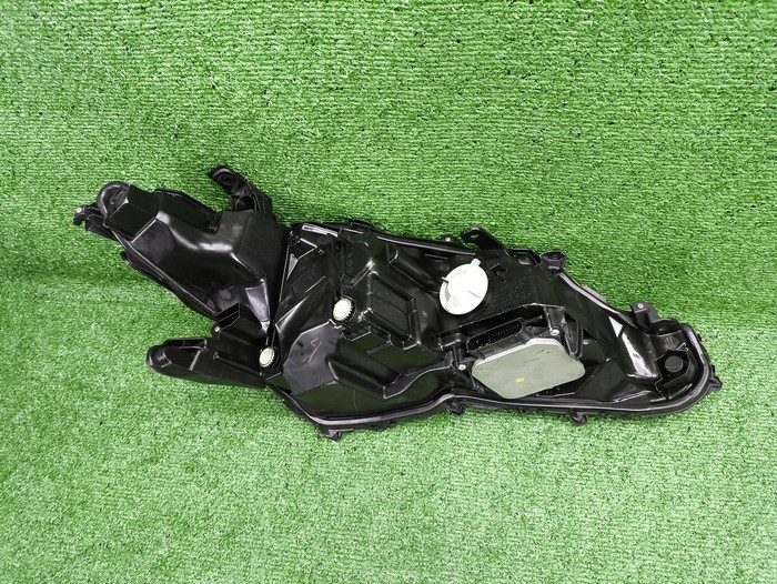 Фара левая Toyota Camry xv70 (2020-н.в.) LED Black