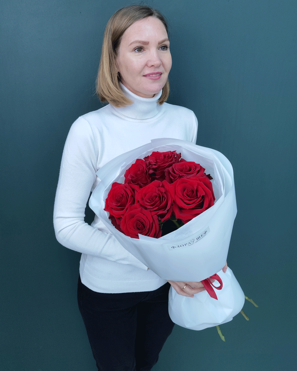 Роза красная Эксплорер,7 штук(00081)