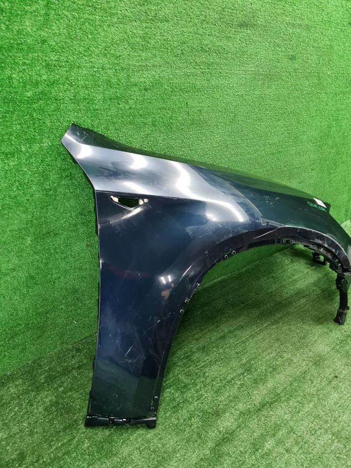 Крыло переднее правое BMW X6 E71 (2007-2014)