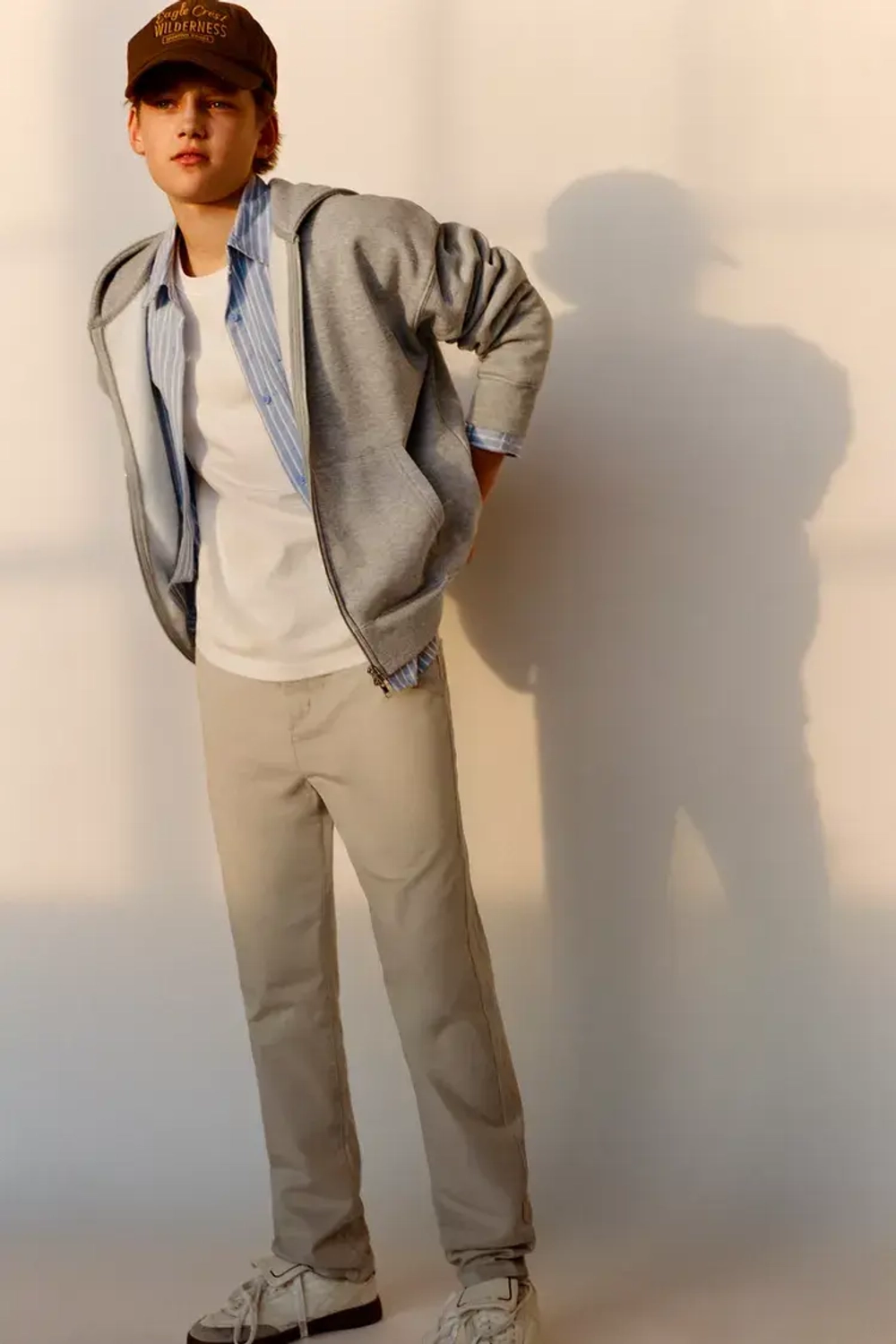 ZARA БАЗОВЫЕ БРЮКИ SLIM ЧИНОС, ПЕСОЧНЫЙ