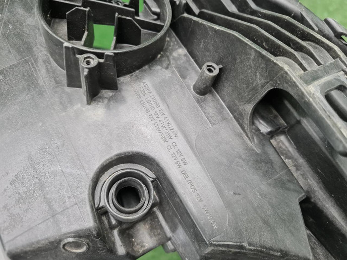 Корпус фары правый BMW 8er G14 G15 G16 (2018-2022)