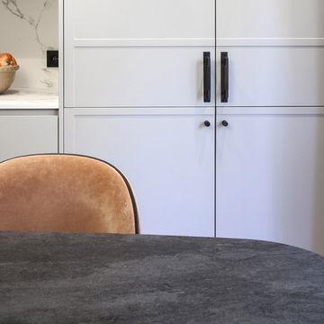 Ручка кнопка Buster + Punch Furniture Knob Black