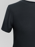 Футболка однотонная обтягивающая базовая