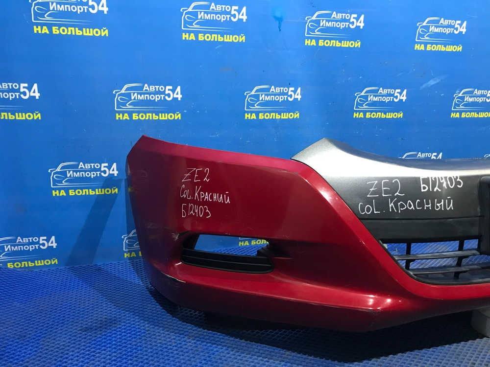 Бампер передний Honda INSIGHT 2009-2011