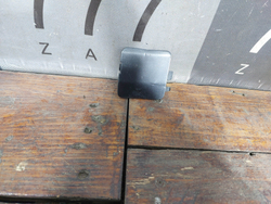 Заглушка буксировочного крюка левая Mazda CX-5 2 (KF) 17-21 Б/У Оригинал KB8A50EL1