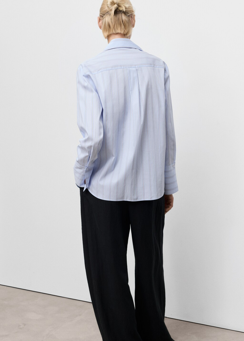 Полосатая рубашка с лацканами