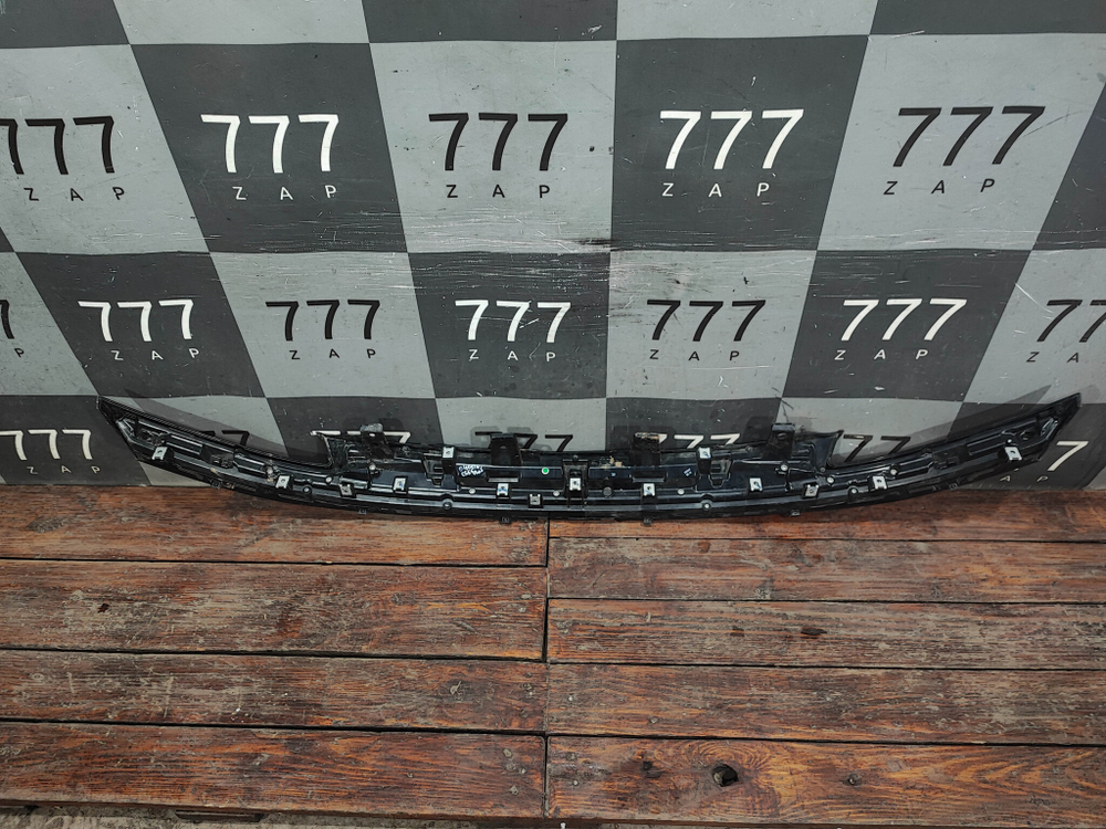 Накладка решетки радиатора Changan CS55PLUS 21-нв Б/У Оригинал S203F2805010100AA