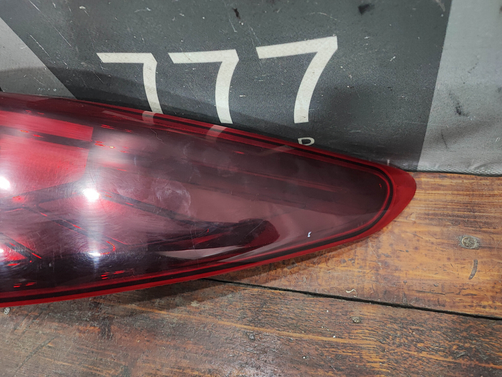 Фонарь правый LED Kia Rio 4 X-Line 20-нв Б/У Оригинал 92402H0800