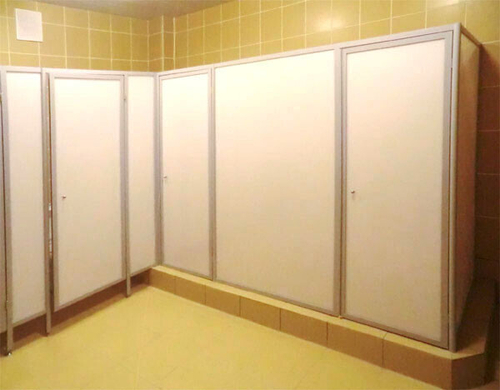 Кабины для туалетов для школ и учебных заведений