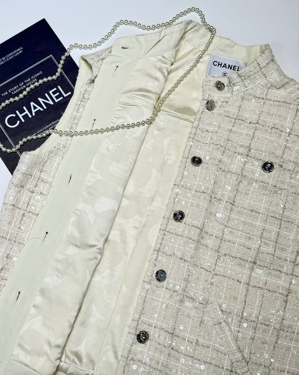Жилет CHANEL