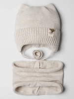 Шапка для девочки на осень