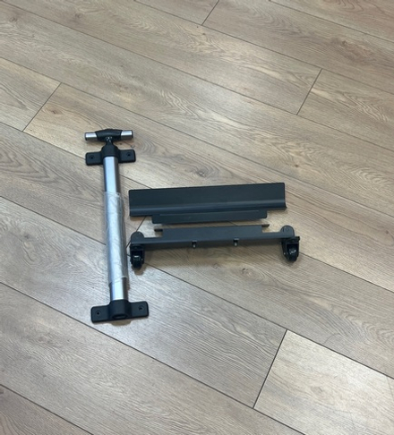 Крепление (узкое) с колесами для ручки DGCASE LDPE