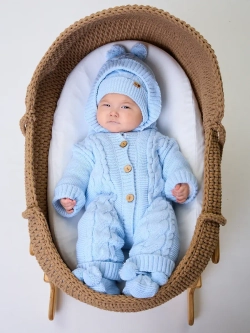 Вязаный конверт на выписку для новорожденного теплый