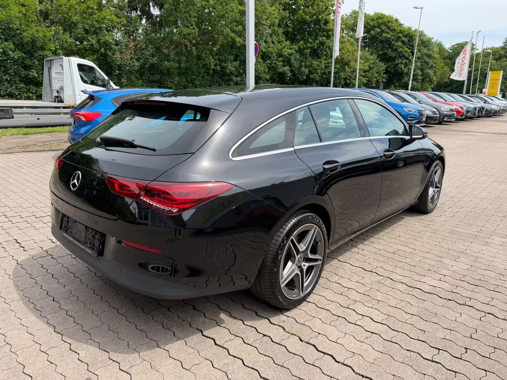 Mercedes-Benz CLA 200