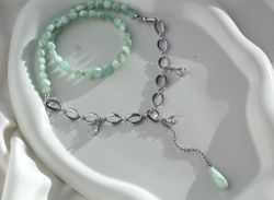 Колье из Ангелита