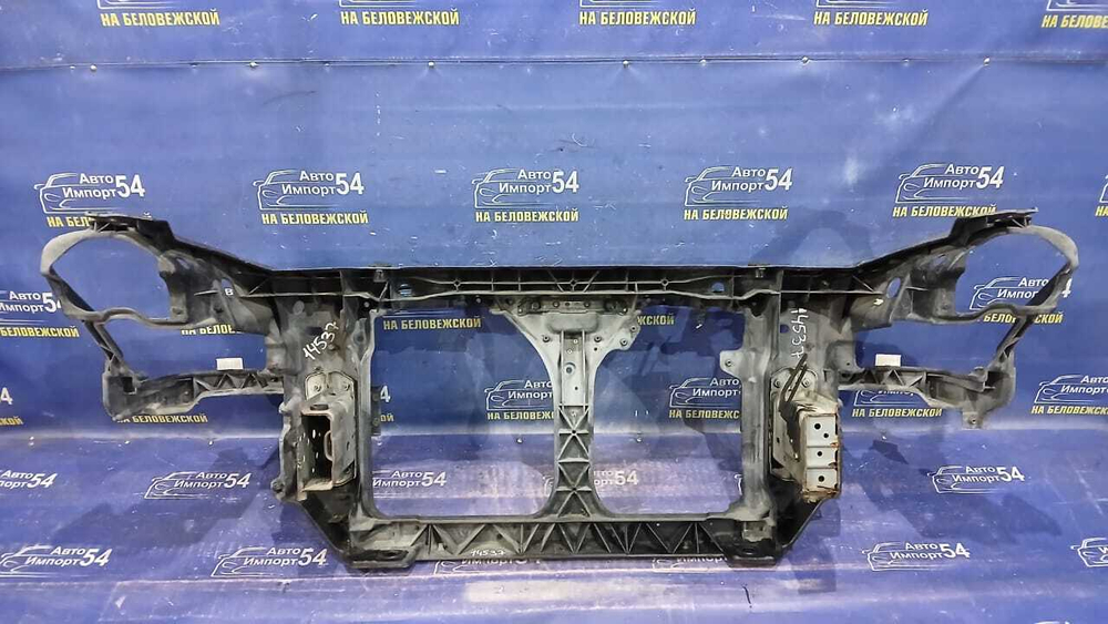 Рамка радиатора / телевизор NISSAN SKYLINE 2001-2004