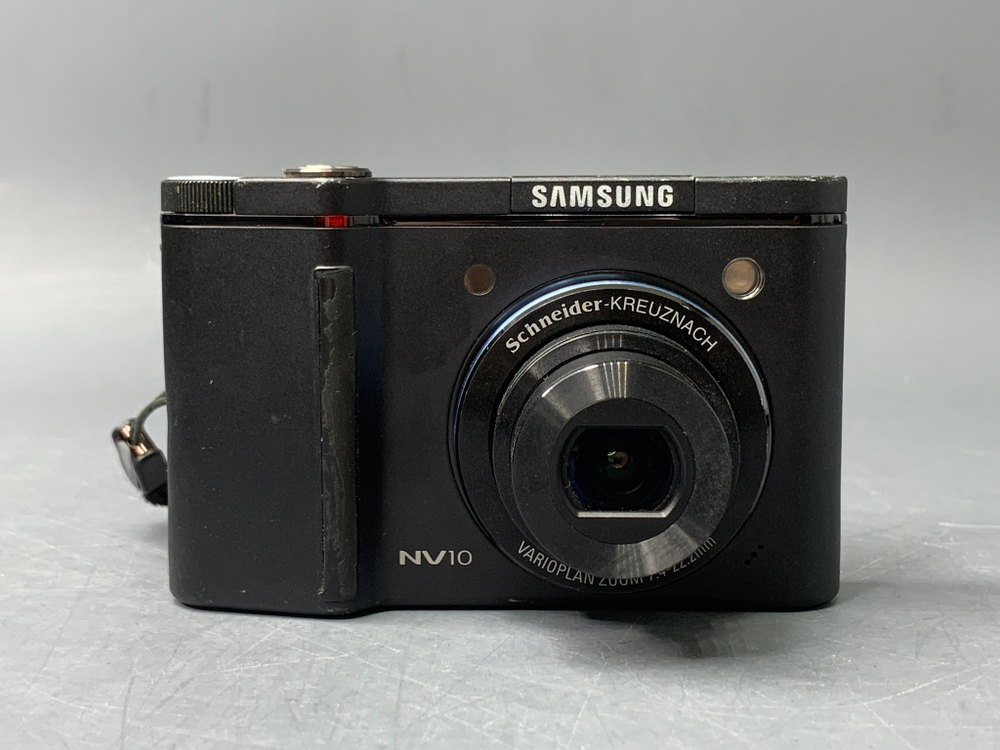 Samsung NV10, без ЗУ