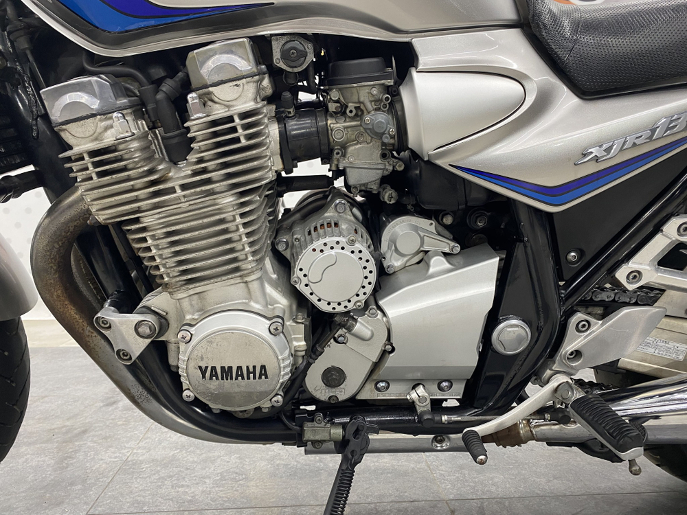 Yamaha XJR1300, 2004