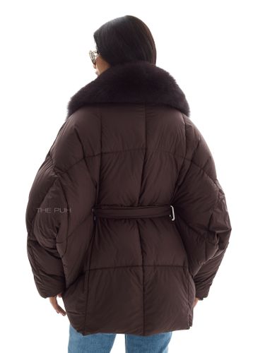 Пуховик летучая мышь шоколадного цвета с мехом