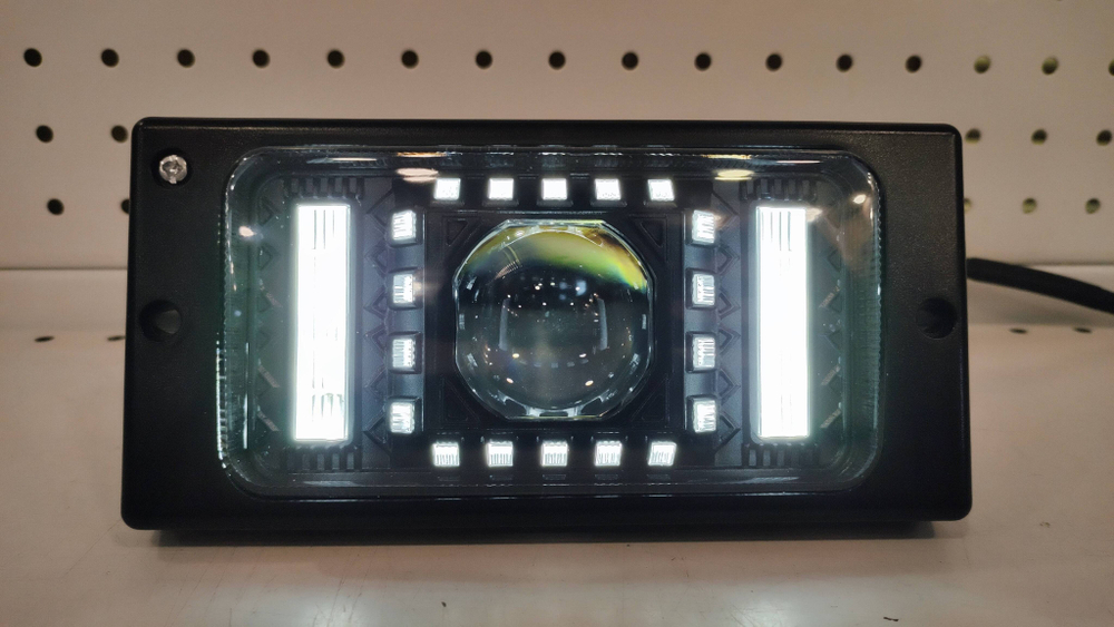 НЕТ - M80 / ПТФ с регулировкой (белый, с ДХО и поворотником) для ВАЗ 2110-2115, светодиодные противотуманные фары (2 шт. / комплект) HC