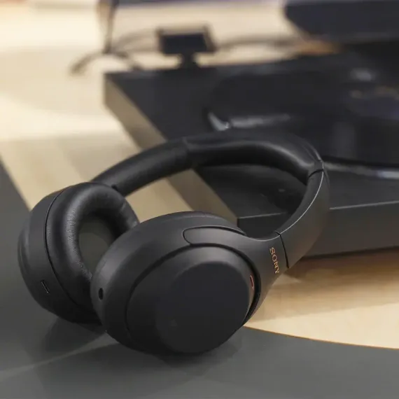 Sony WH-1000XM4 Black