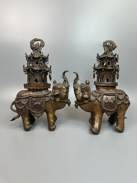 Парные курительницы со слонами, первая половина ХХ века