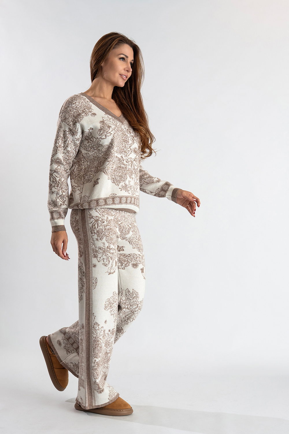 Костюм с узором