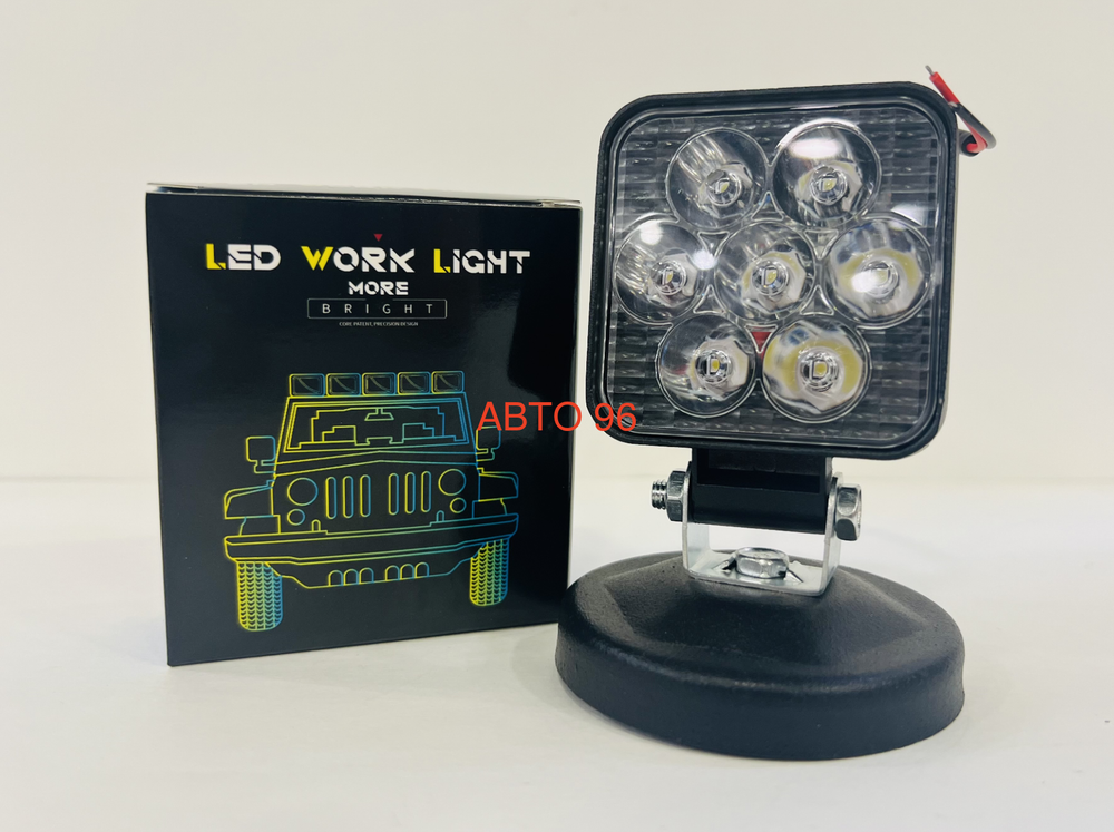 Фара светодиодная дополнительная, квадратная, рассеянный свет, 7 диодов, 21 Вт, TG (за 1 шт.) Оптом