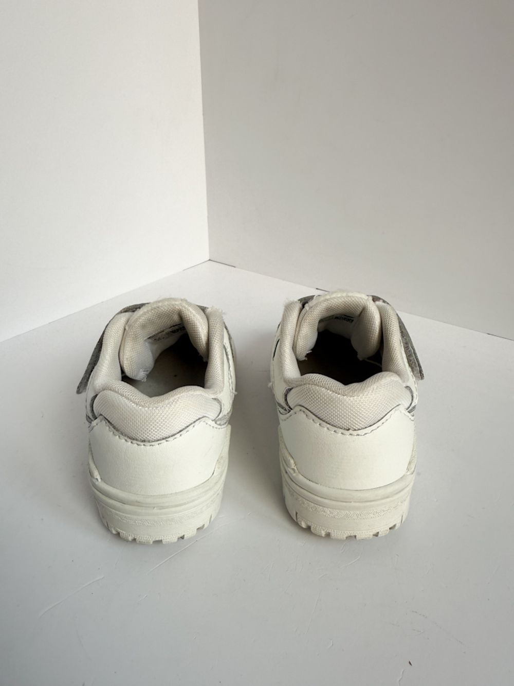 Комбинированные кроссовки New Balance, 25