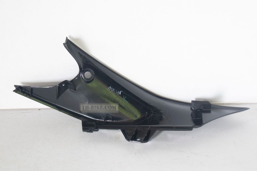 64500-KYJ-900ZF. LID ASSY., R. TANK *NH1* (NH1 BLACK). Honda CBR250R/RA 2011-2014
