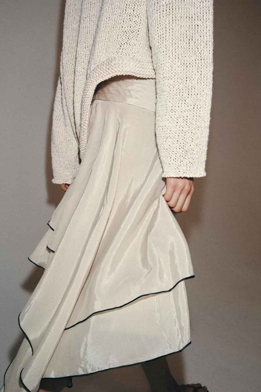 ZARA ЮБКА АСИММЕТРИЧНОГО КРОЯ С ВОЛАНАМИ — ZW COLLECTION, БЕЖЕВЫЙ/ЗЕЛЕНЫЙ