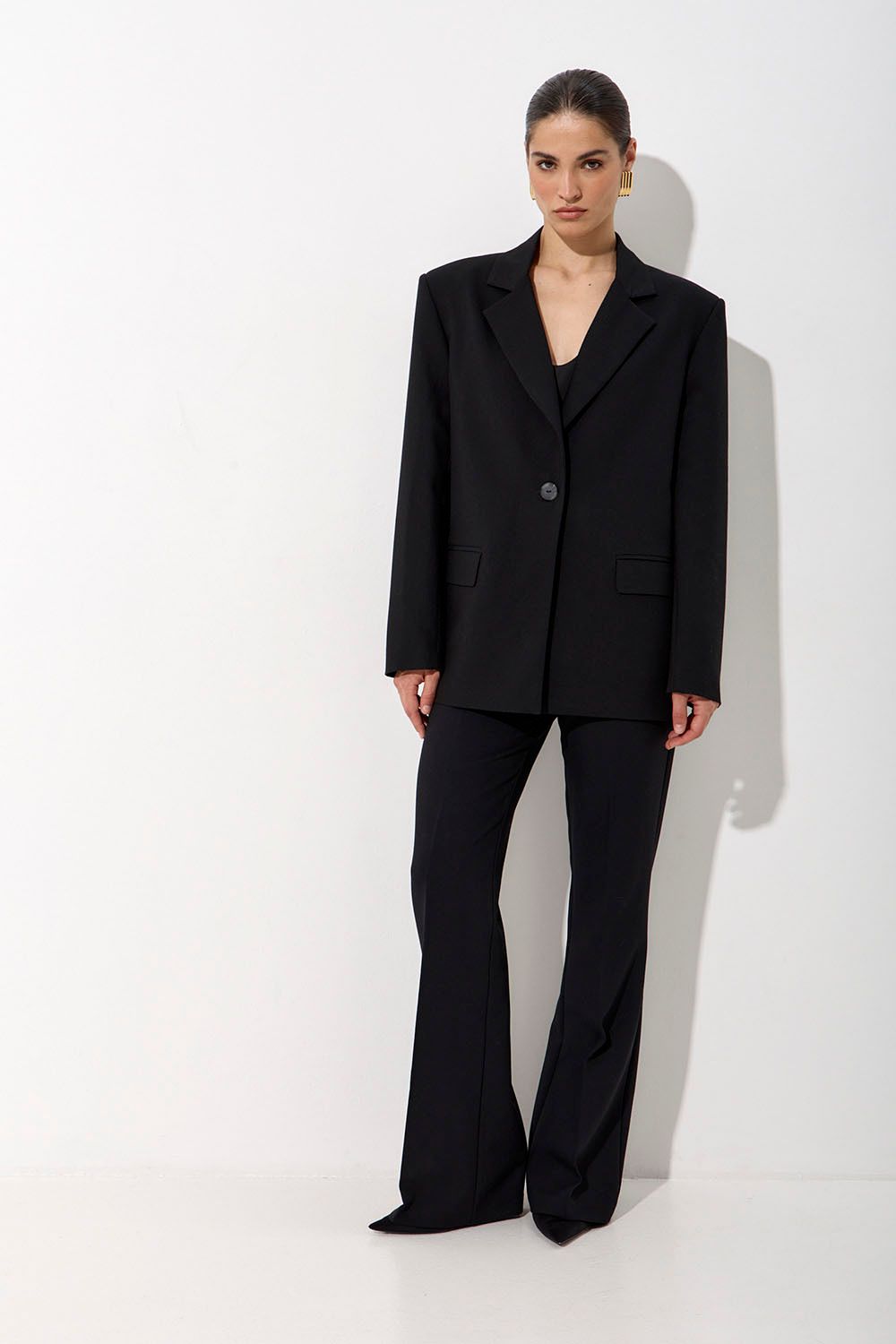 Пиджак свободный костюмный черного цвета