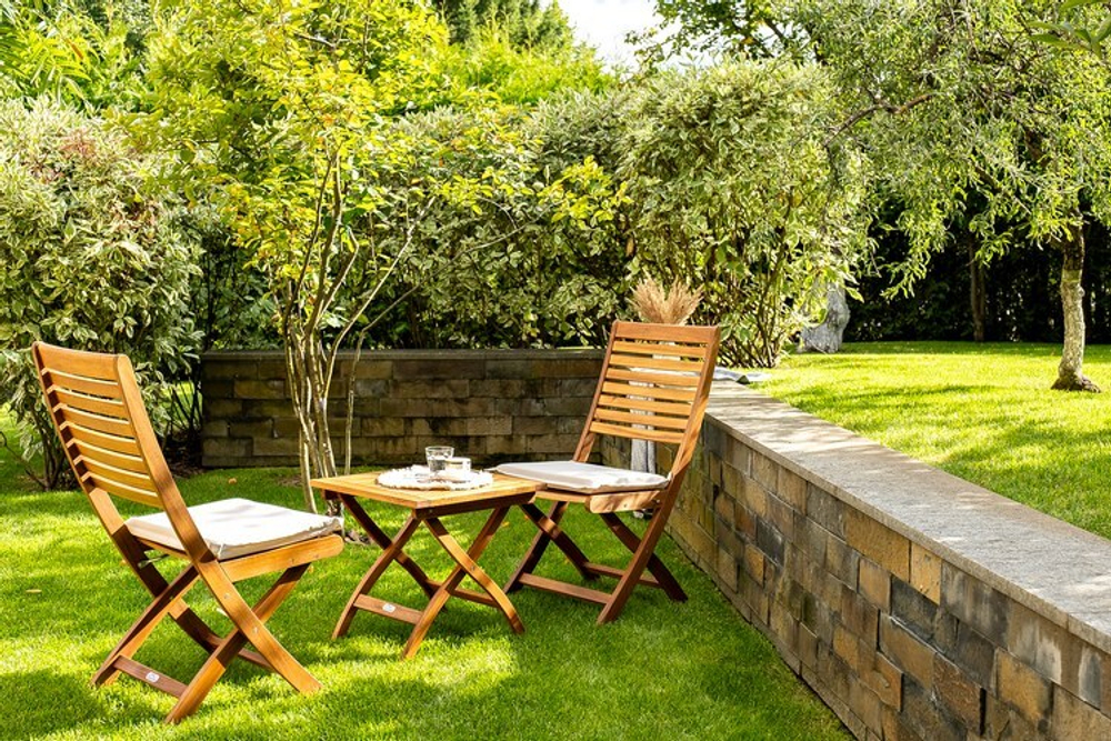 Складной кофейный комплект из акации КАРО с низким столом