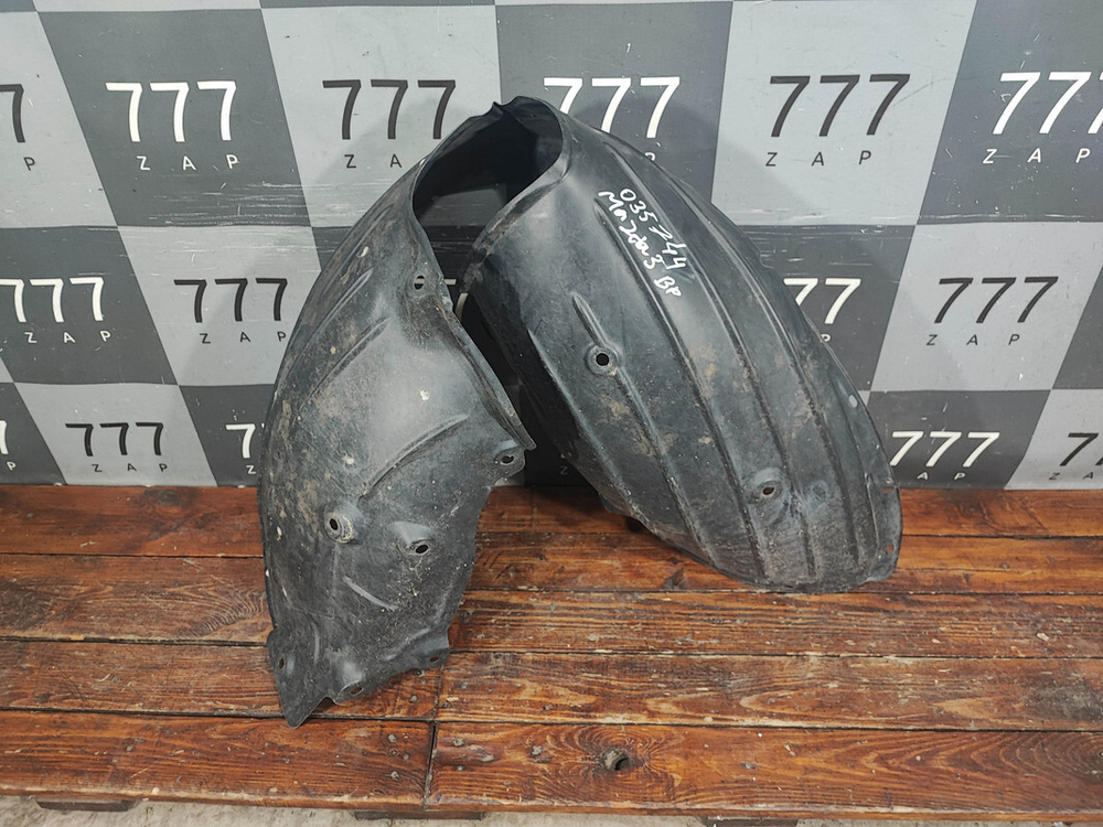 Подкрылок передний левый Mazda 3 (BP) 18-нв Б/У Оригинал BCKA56140