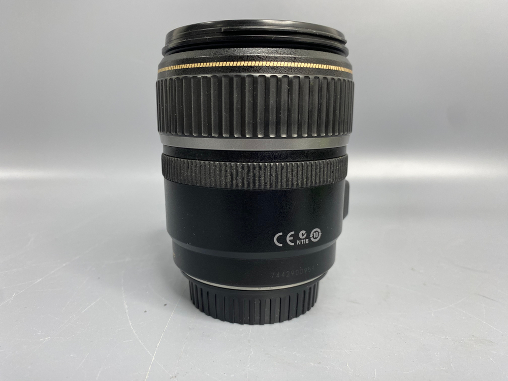 Canon EF-S 17-85mm 4-5.6 IS USM Царапины